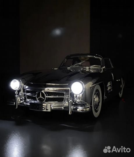 Металлическая машинка Mercedes-Benz 300SL Хром