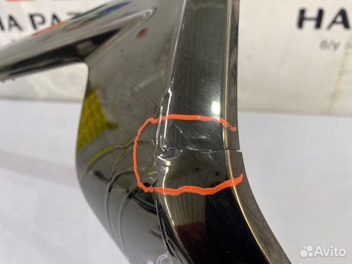 Накладка на решетку радиатора правая Toyota Land