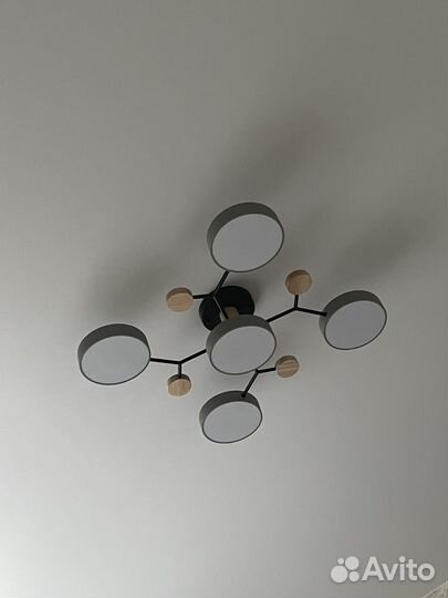 Светильник потолочный