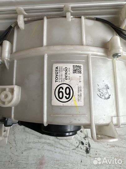 Toyota Camry v50 Моторчик печки