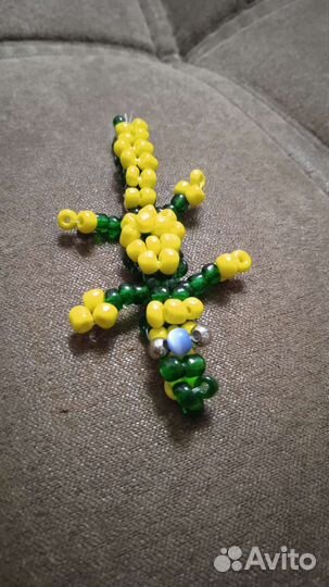 Сувенир. Игрушка из бисера. Крокодильчик
