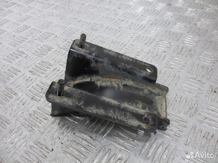 Кронштейн ресивера ford DC462320FB