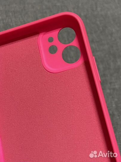 Чехол на iPhone 11