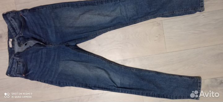 Джинсы женские