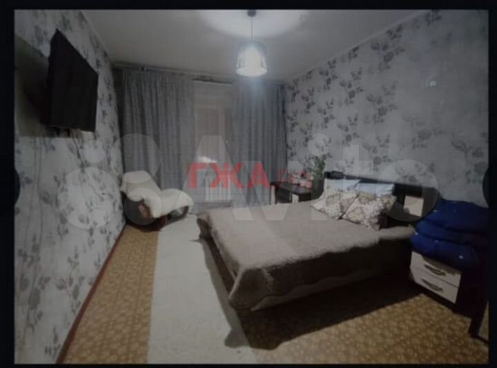 4-к. квартира, 92 м², 8/9 эт.