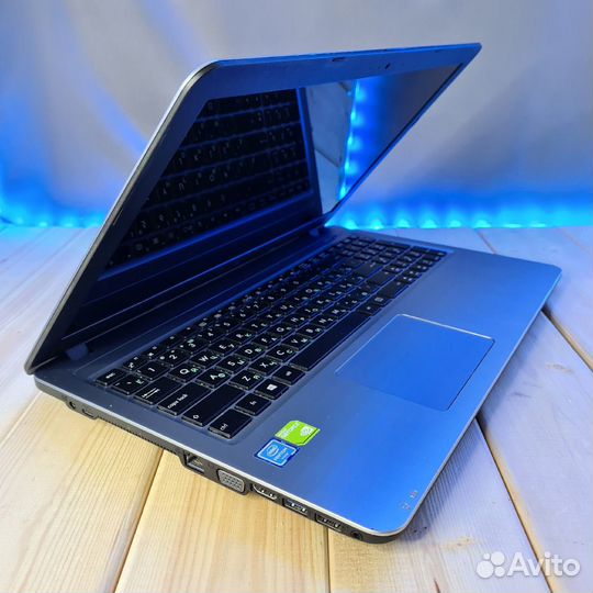 Ноутбук Asus R540S