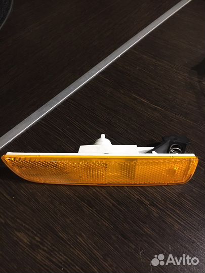 Габарит передний правый passat B 5+
