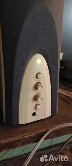 Компьютерные колонки genius