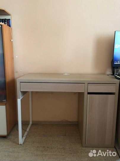 Компьютерный стол IKEA mikke (микке)