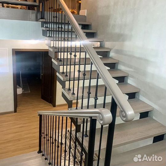 Лестница, крыльцо, навес