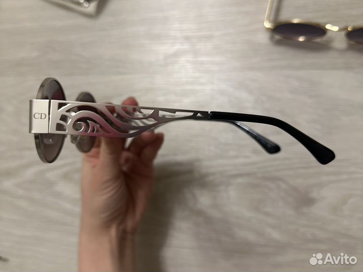 Солнцезащитные очки