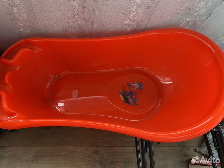 Ванночка для купания с горкой