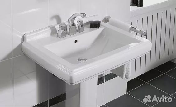 Раковина Villeroy & Boch 710165R2 65см