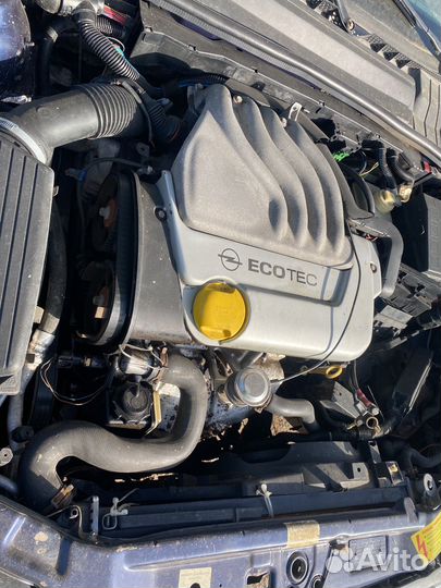 Двигатель opel vectra б X16Xel