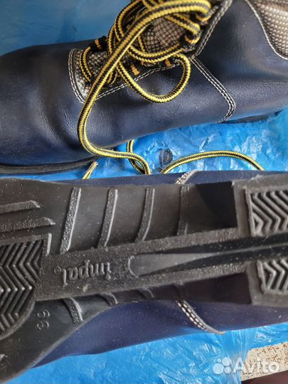 Лыжные ботинки