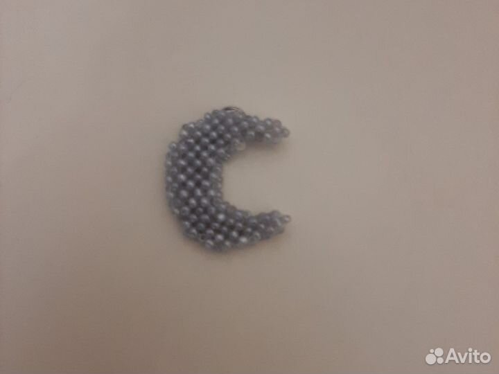 Месяц из бисера