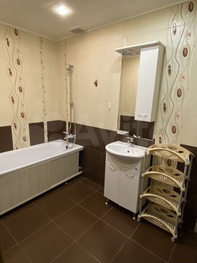 2-к. квартира, 65 м², 5/10 эт.