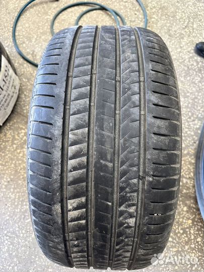 Bridgestone Alenza 001 275/40 R20 и 315/35 R20