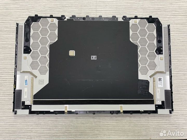 Поддон для Dell alienware x17 R1 17-дюймовый белый
