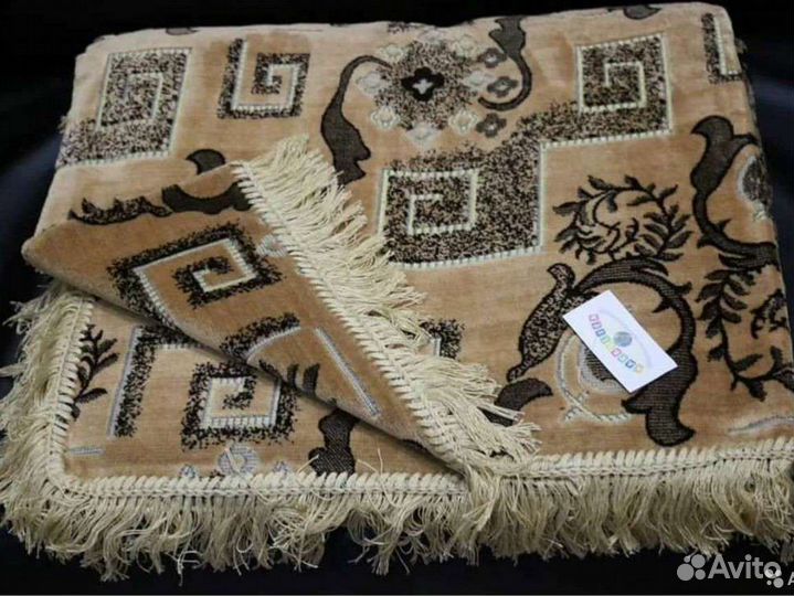 Накидки на диван и кресла (ковровые)