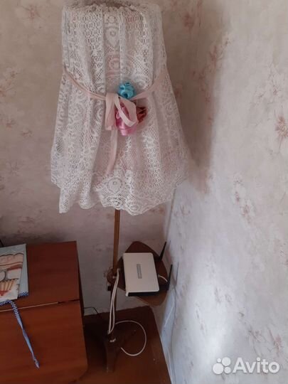 Торшер напольный с абажуром