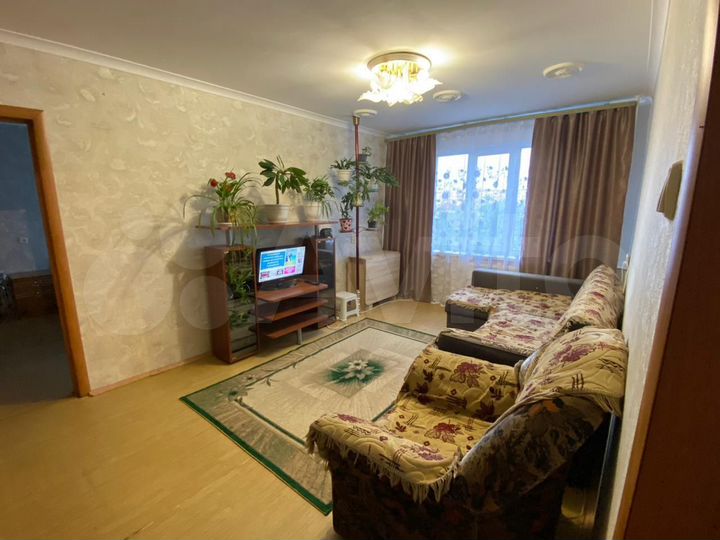 3-к. квартира, 65 м², 2/5 эт.
