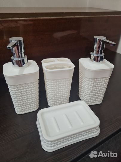 Аксессуары для ванной