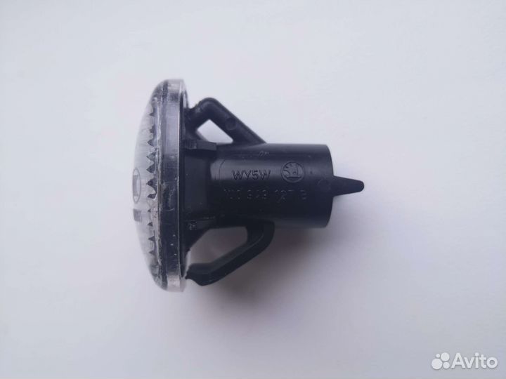 Повторитель поворота в крыло