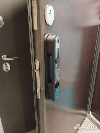 Аварийное вскрытие замков Открыть дверь замка Авто