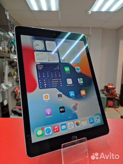 Планшет Apple iPad Air 2 Wi-Fi 16gb