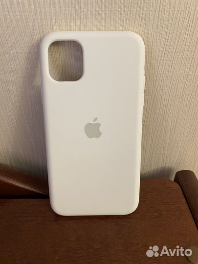 Чехол на iPhone 11