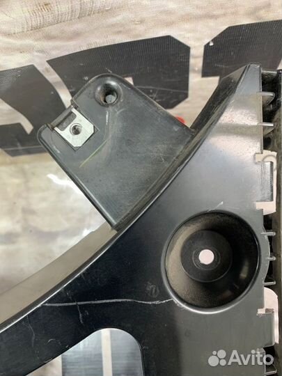 Крепление бампера заднее левое Bmw X5 E70 N55B30