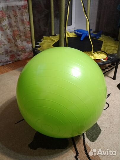 Гимнастический мяч фитбол