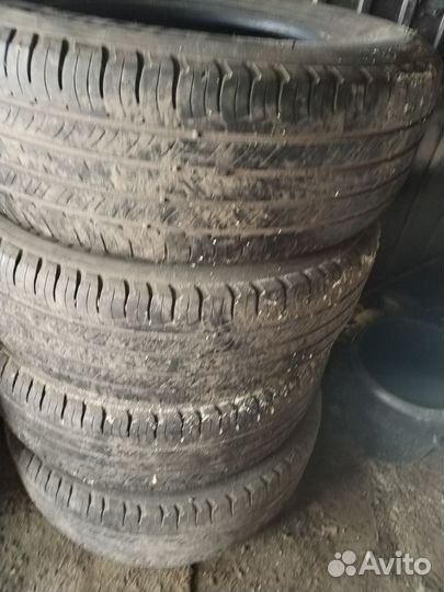 Michelin 4X4 A/T 215/65 R16