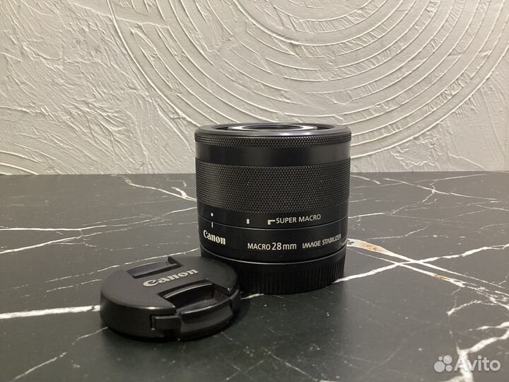 Canon EF-M 28mm f/3.5