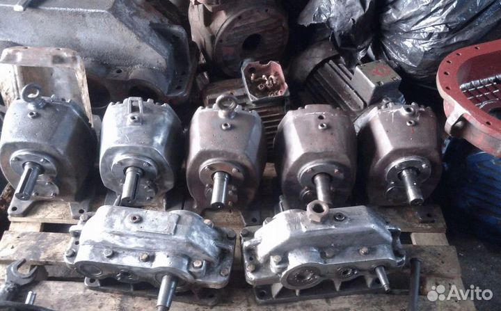 Редуктор цилиндрический трехступенчатый рм-650 Б/у