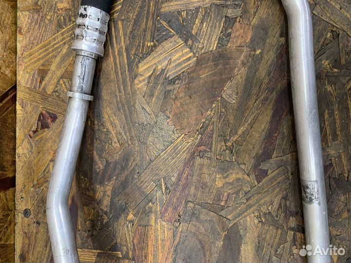 Всасывающая трубка BMW E90 E91 E92