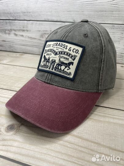 Бейсболка мужская джинсовая Levis