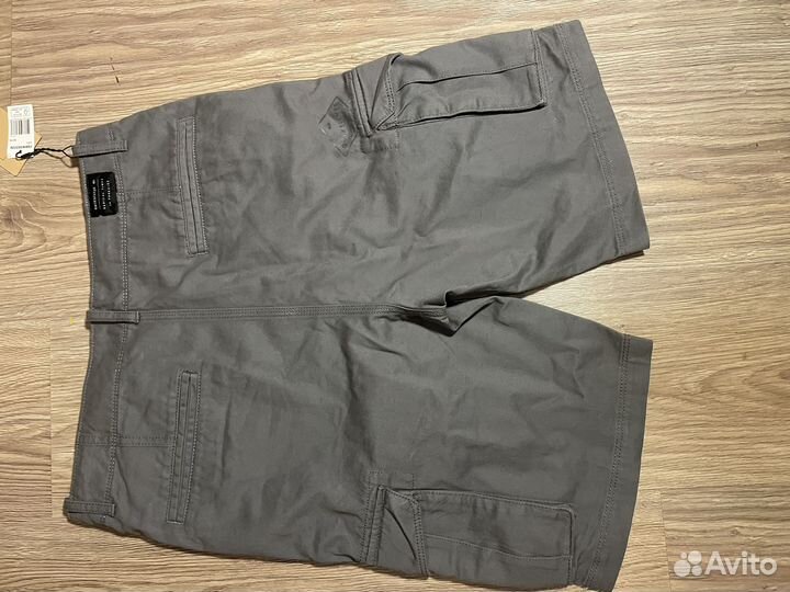 Шорты quiksilver