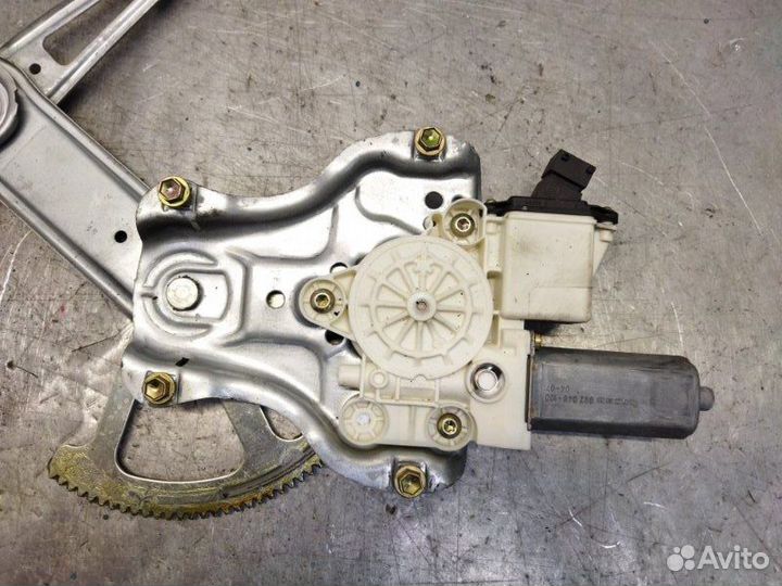 Стеклоподъемник передний правый Toyota Corolla E12