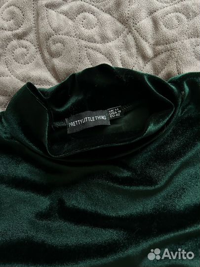 Платье изумрудного цвета 46