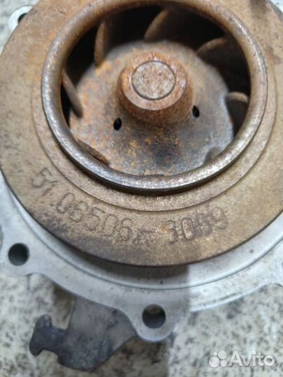 Водяной насос помпа MAN TGA D2066