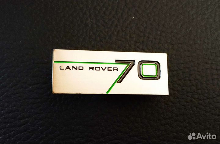 Значок Land Rover 70 years
