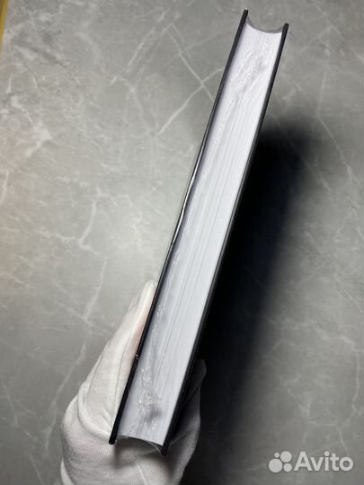 Новая книга (в пленке)