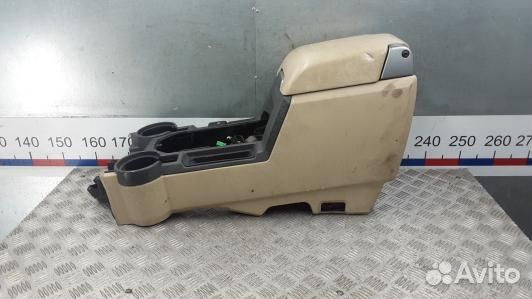Подлокотник центральный land rover discovery 3 (ZK