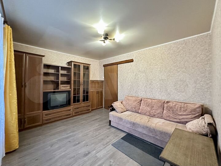 2-к. квартира, 40 м², 9/9 эт.