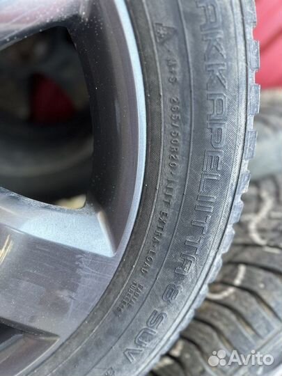 Зимние шипованные шины с дисками 265/50 R20