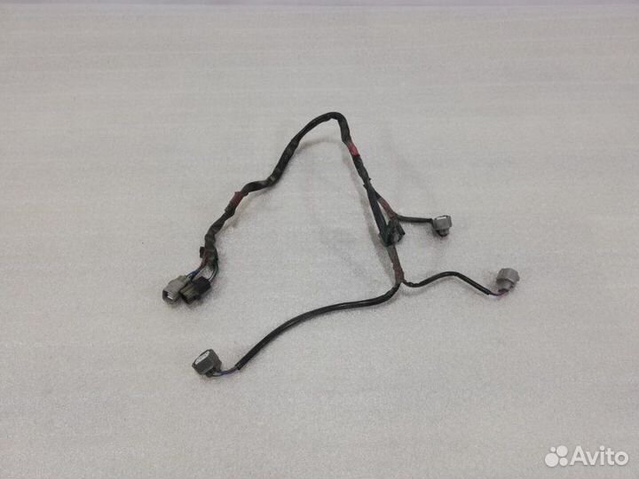 Проводка бачка омывателя Toyota Land Cruiser 200