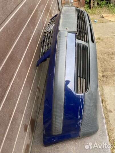 Бампер передний Volkswagen Passat B5