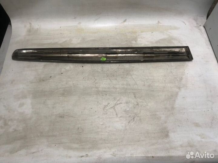 Молдинг двери задний правый Infiniti Qx60